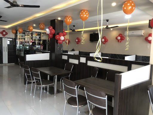 Cocktail Bar & Restaurant