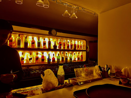 Bar Cloud9 & Lounge