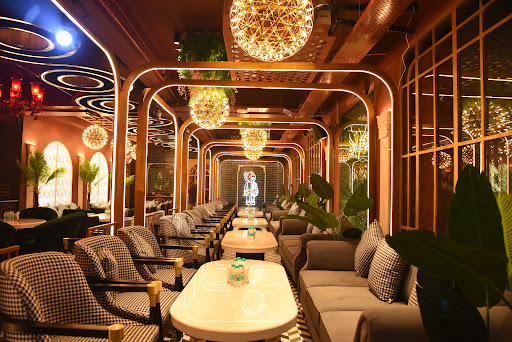 Dion || Lounge & cafe’- Bar