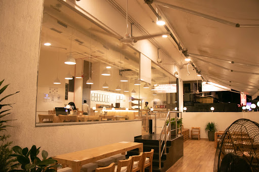 Doolally Taproom - Khar
